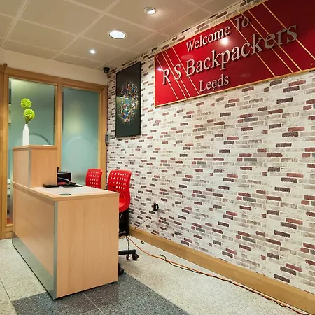 Russell Scott Backpackers Hostel-3